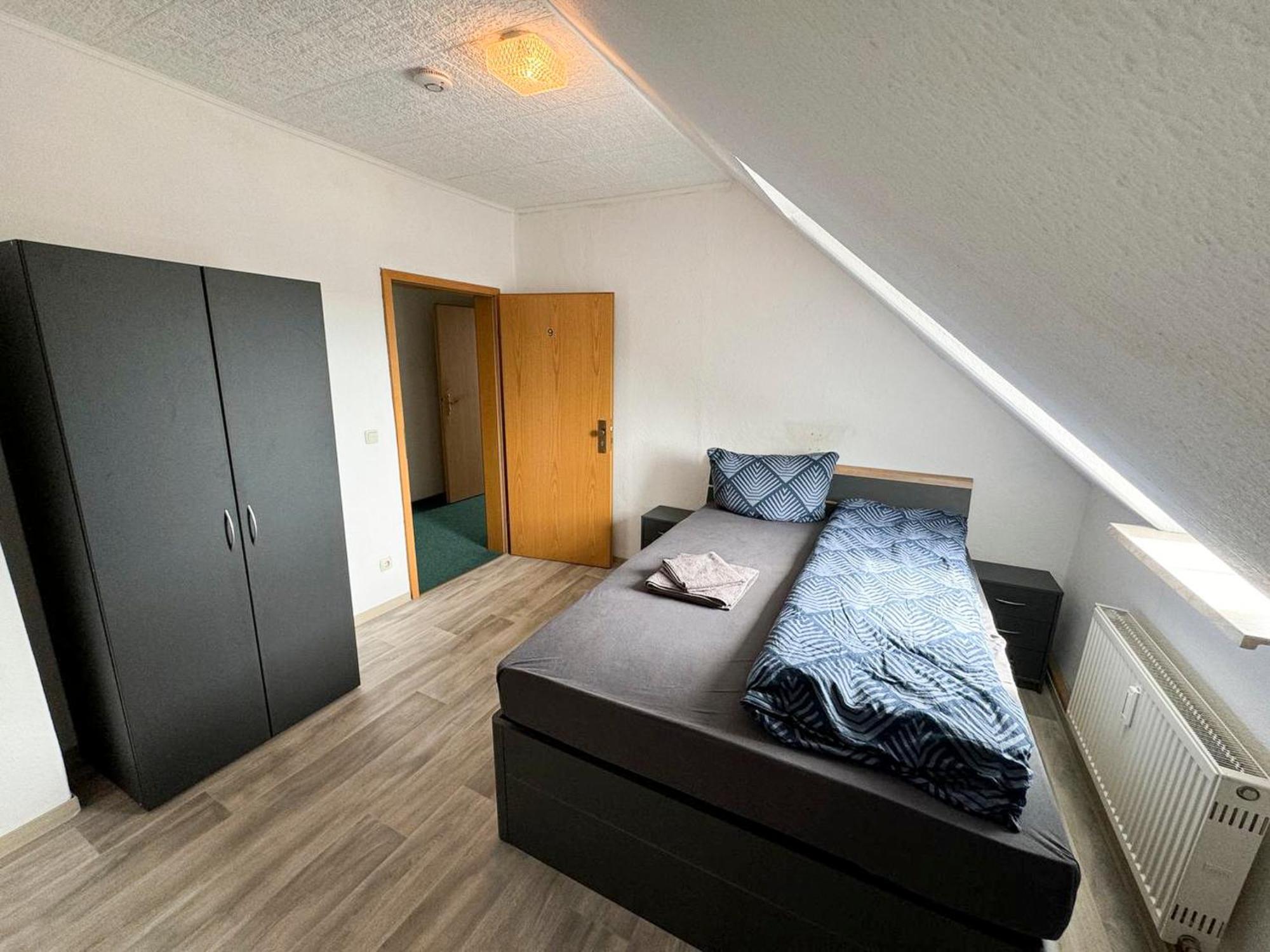 Grosse & Voll Ausgestattete Apartments, Studios, Doppelzimmer, Workspace, Parkplatz, Netflix, Prime & Schnelles Wifi In Ruhiger Lage Mit Garten Рудольштадт Екстер'єр фото